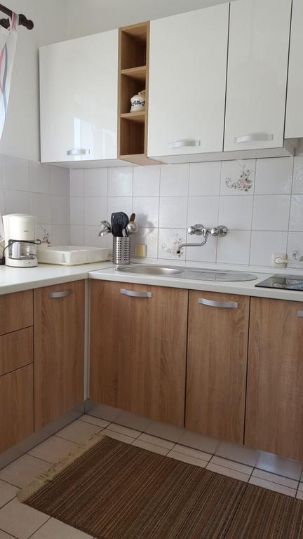 Apartmani Sofia Njivice Exterior photo