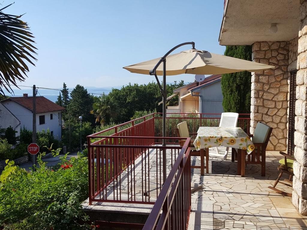 Apartmani Sofia Njivice Exterior photo